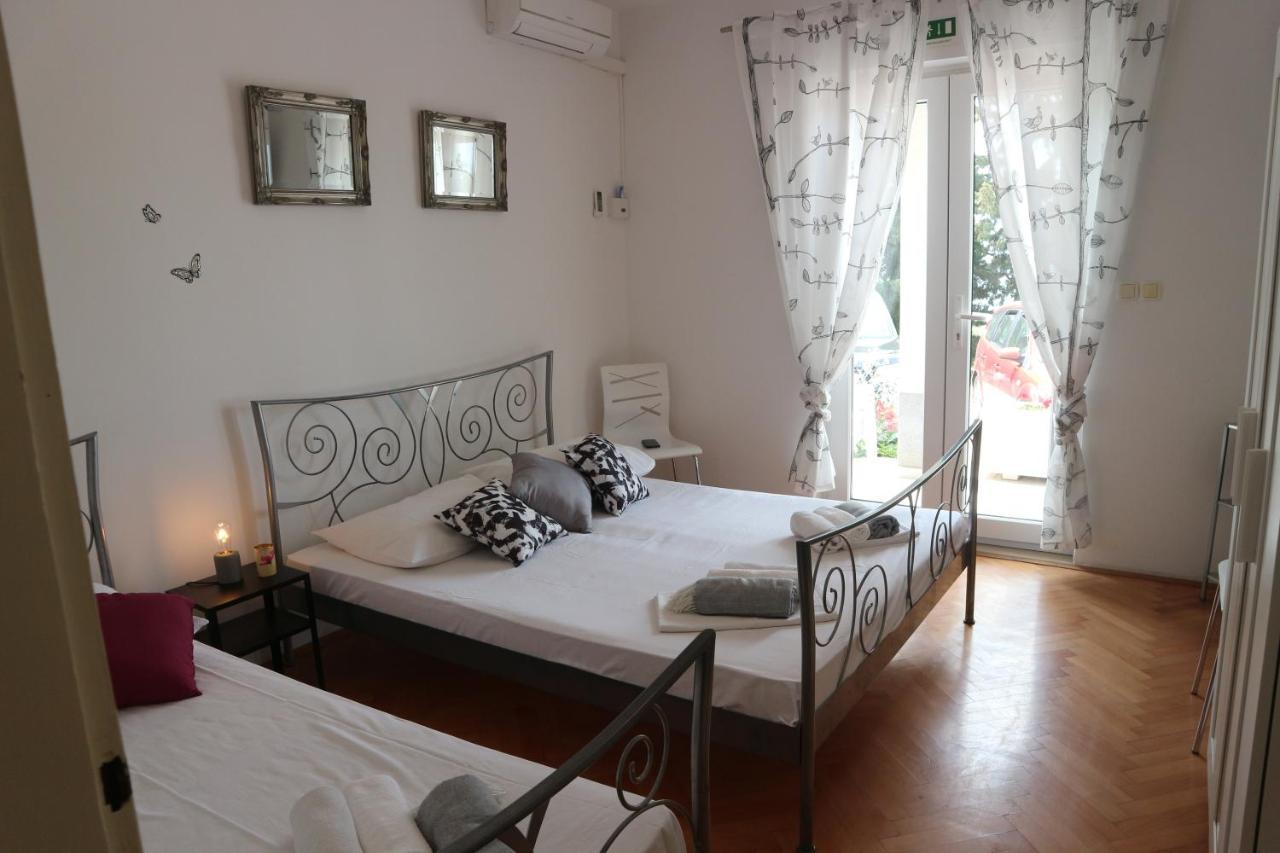 Apartments Joko Omis Luaran gambar