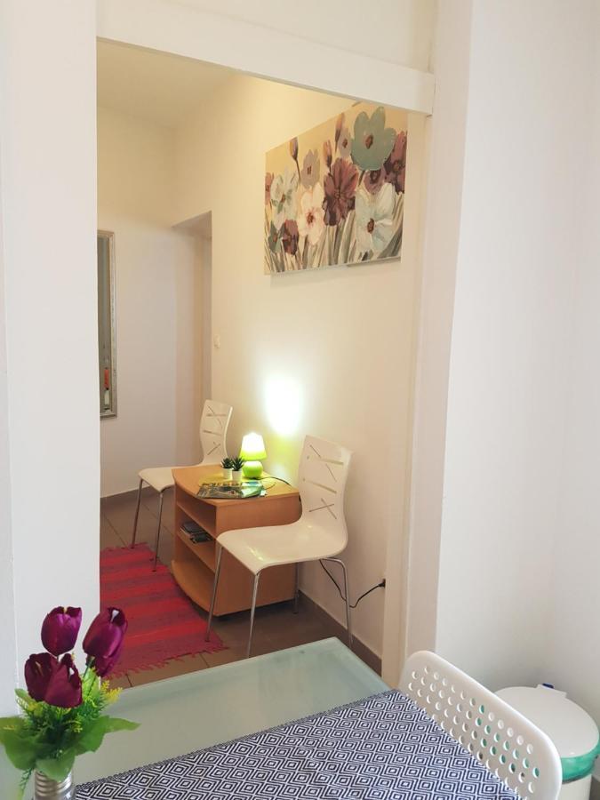 Apartments Joko Omis Luaran gambar